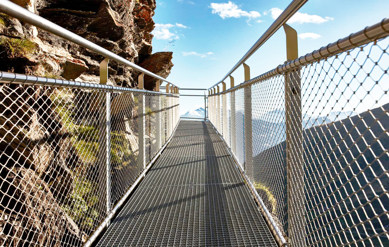 rope mesh railing